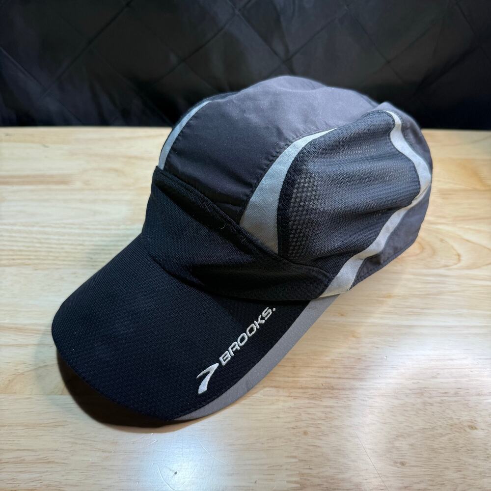 Brooks Strapback 5 Panel Cap Black One Size Adjustable Lightweight